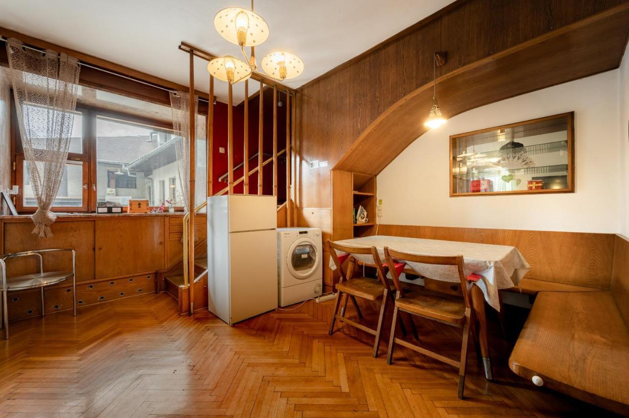 リュブリャナ Pi Houseヴィラ エクステリア 写真